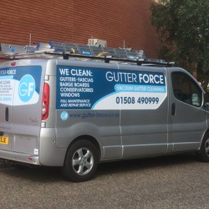 gutter-vacuum-cleaning-Qhjv.jpg